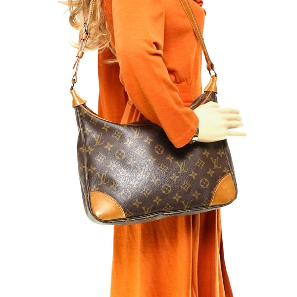 Louis Vuitton Boulogne 30 Shoulder