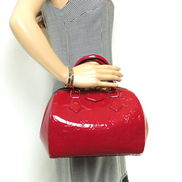 Pre-loved authentic Louis Vuitton Montana Vernis Hand sale at jebwa.