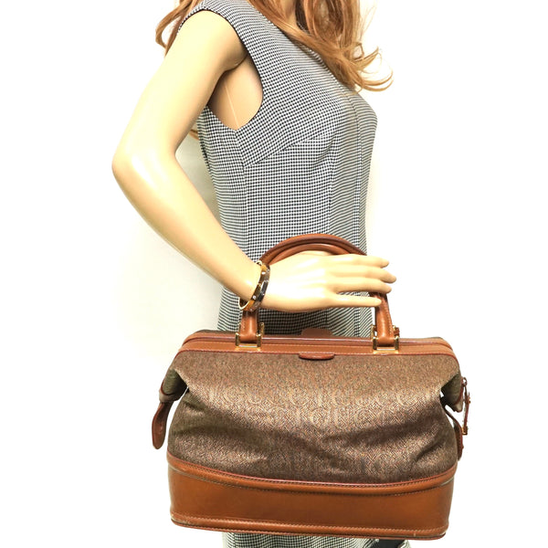 Pre-loved authentic Gucci Brown Fabric Hand Bag Boston sale at jebwa