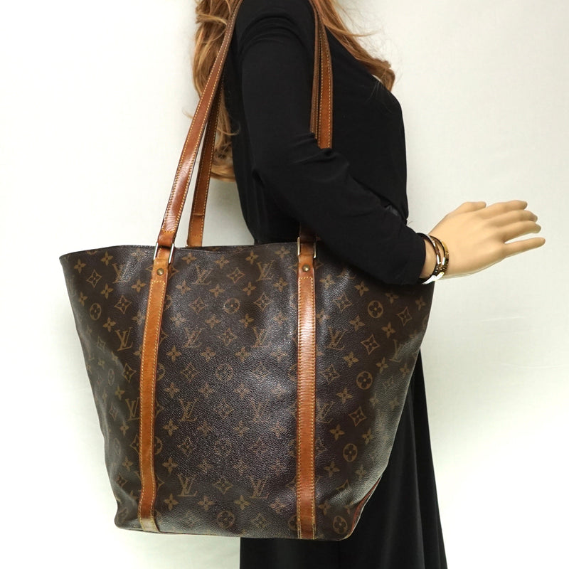 Pre-loved authentic Louis Vuitton Sac Shopping Shoulder Tote sale at jebwa.