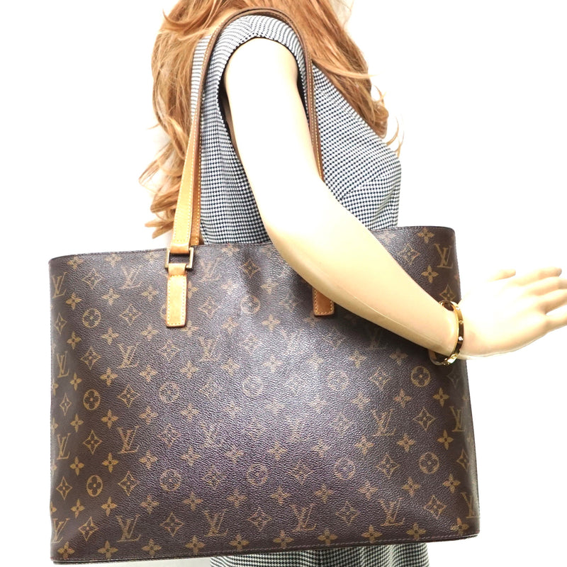 Pre-loved authentic Louis Vuitton Luco Shoulder Bag sale at jebwa