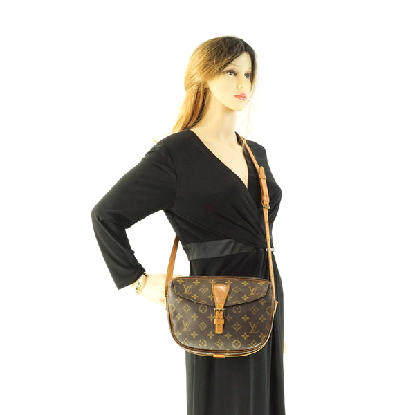 Pre-loved authentic Louis Vuitton Jeunefille Mm sale at jebwa.