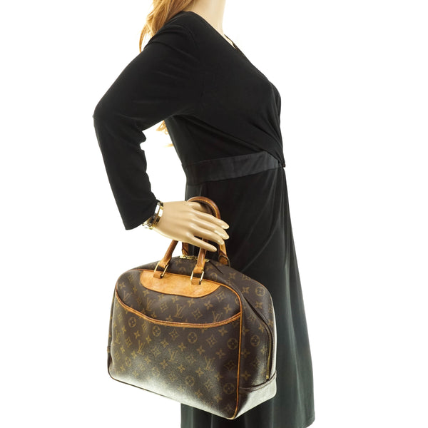 Louis Vuitton Deauville Hand Bag