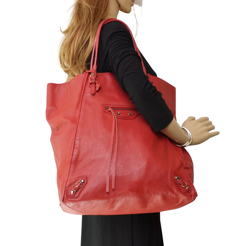 City leather handbag Balenciaga Red in Leather - 40985058