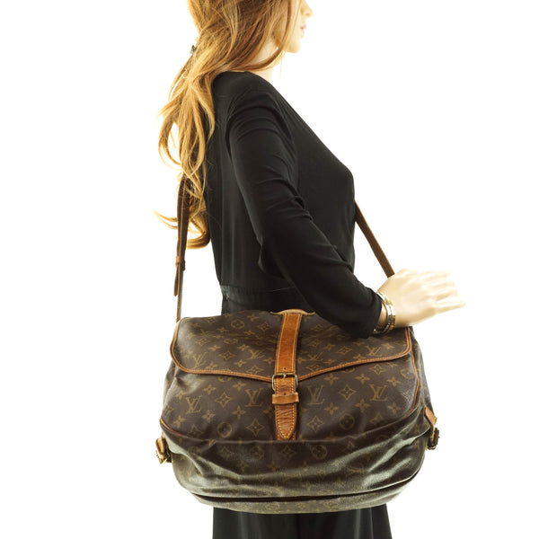 Louis Vuitton Saumur 35 Crossbody