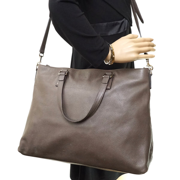 Pre-loved authentic Gucci Shoulder Bag Gray Leather sale at jebwa.