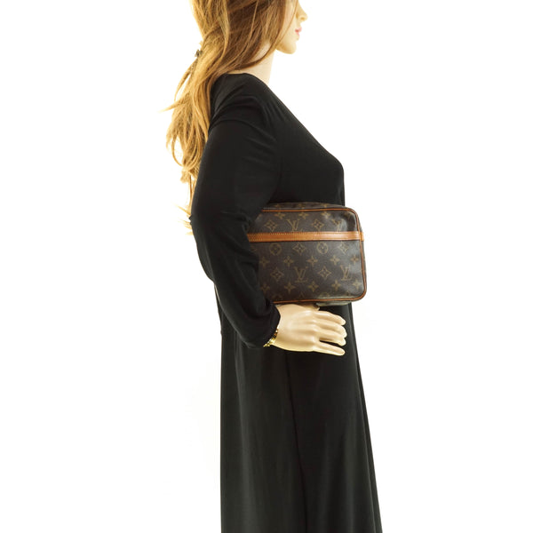 Louis Vuitton Compiegne 23 Clutch