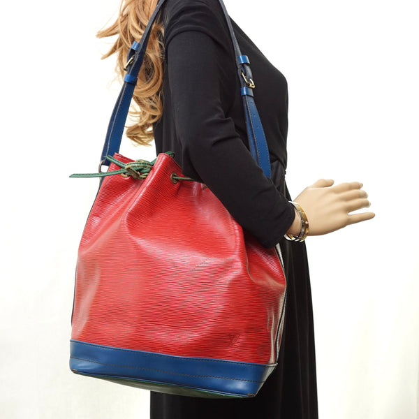 Pre-loved authentic Louis Vuitton Noe Shoulder Bag Epi sale at jebwa