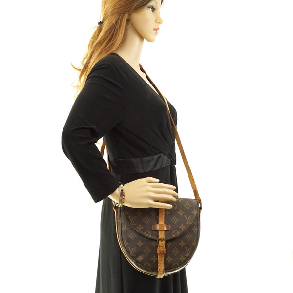 Pre-loved authentic Louis Vuitton Chantilly Mm sale at jebwa.