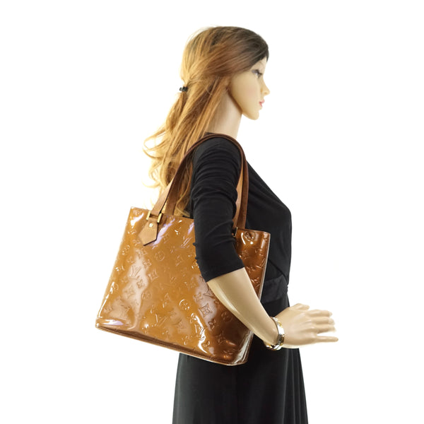 Pre-loved authentic Louis Vuitton Houston Tote Bag sale at jebwa.