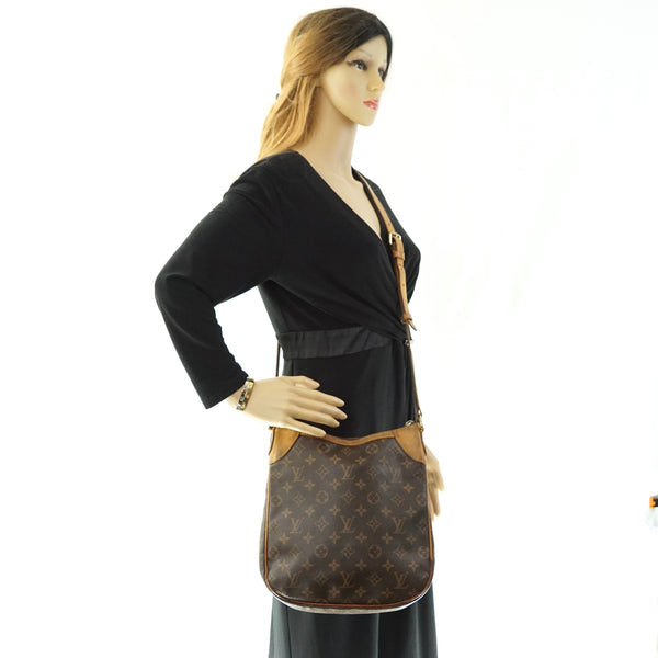 Pre-loved authentic Louis Vuitton Odeon Pm Shoulder Bag sale at jebwa.