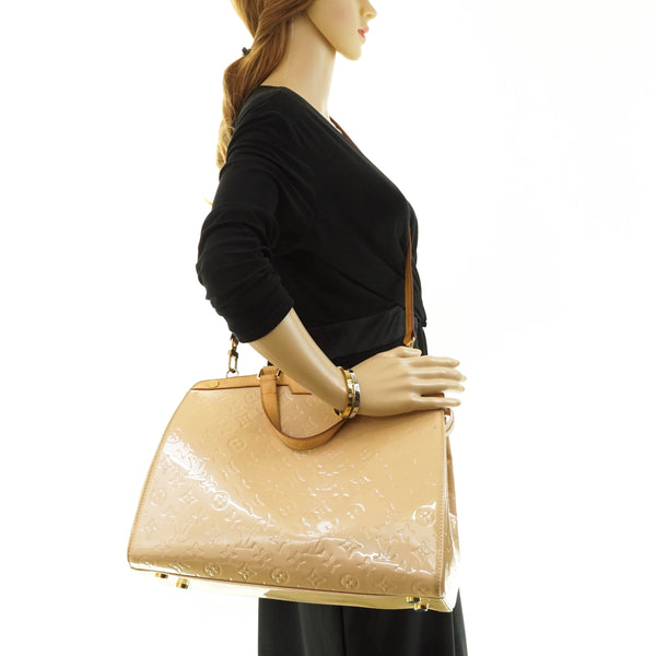 Louis Vuitton Brea Mm Hand Bag
