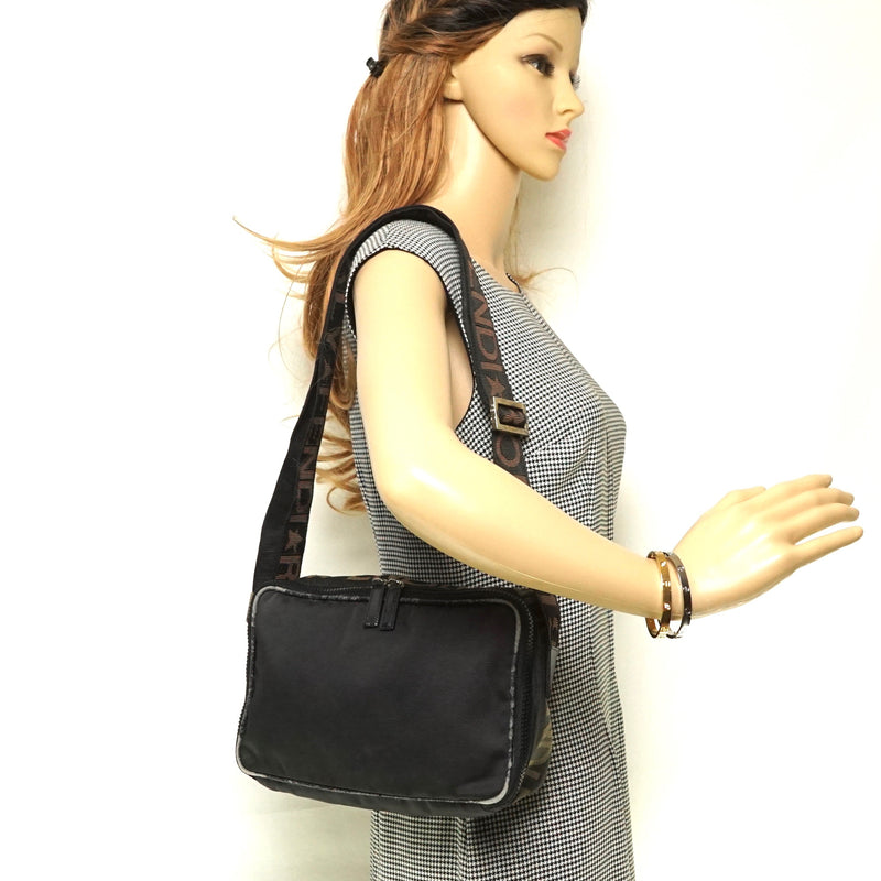 Pre-loved authentic Fendi Shoulder Bag Logo Black Nylon sale at jebwa