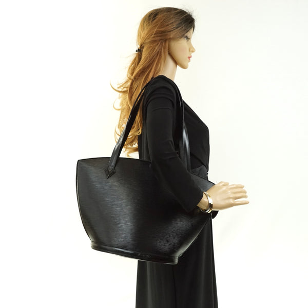 Pre-loved authentic Louis Vuitton Saint Jacques sale at jebwa.