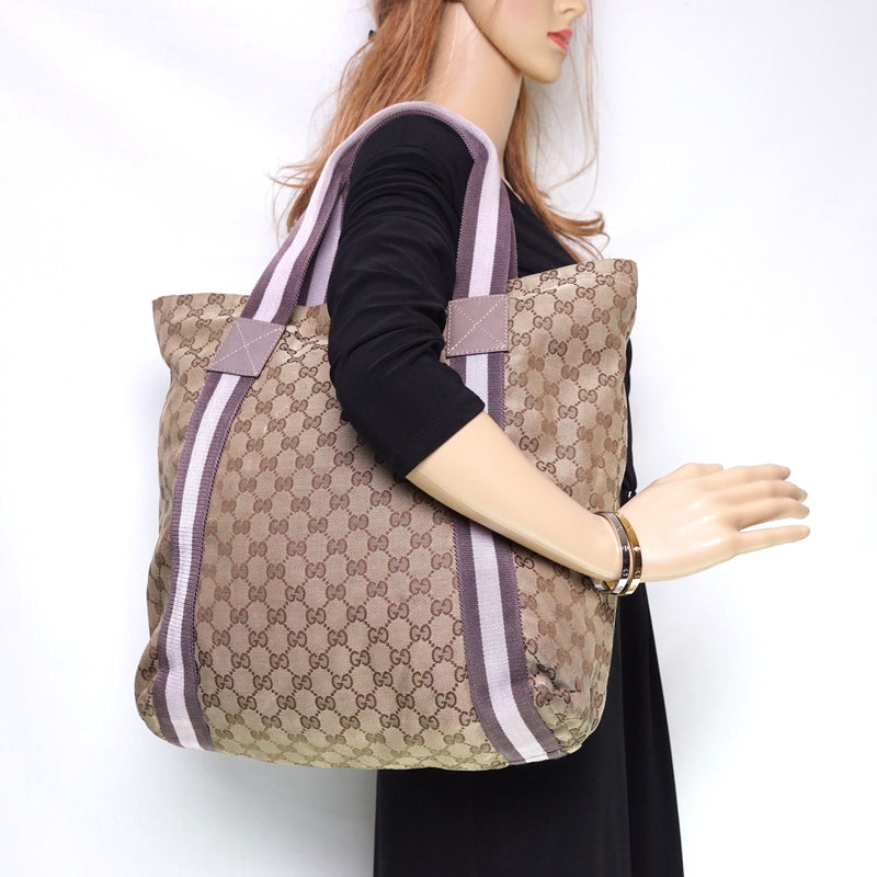 Pre-loved authentic Gucci Gg Sherry Tote Bag Brown sale at jebwa.