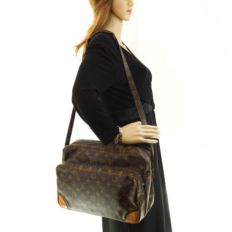 Louis Vuitton Nile Gm Crossbody Bag