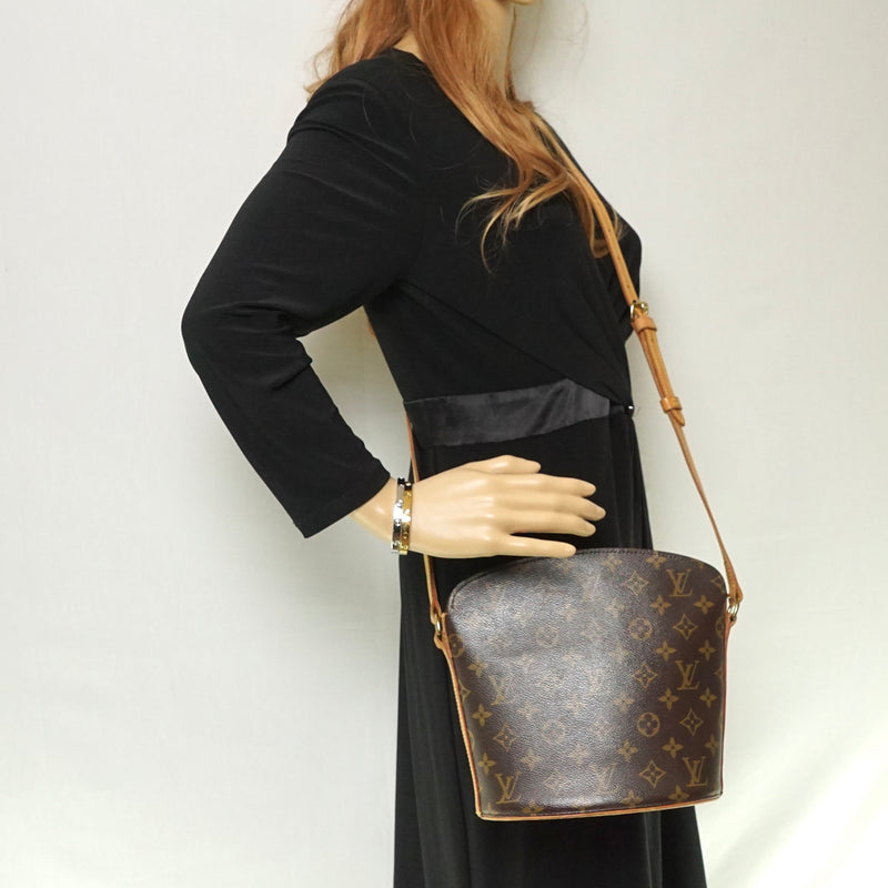 Pre-loved authentic Louis Vuitton Drouot Crossbody sale at jebwa