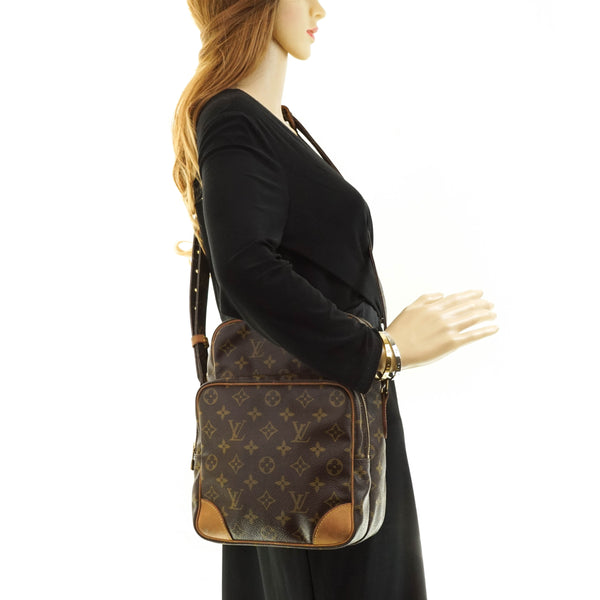 Louis Vuitton Amazon Gm Crossbody