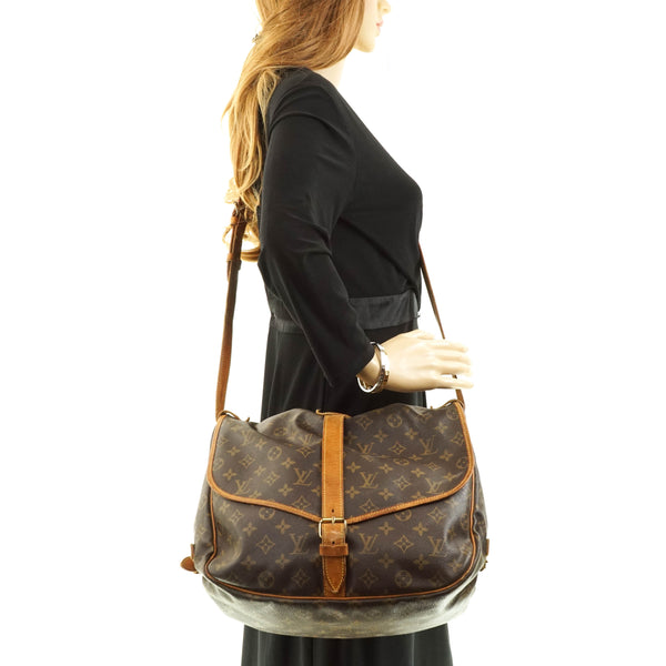 Louis Vuitton Saumur 35 Messenger