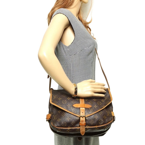 Louis Vuitton Saumur 30 Crossbody