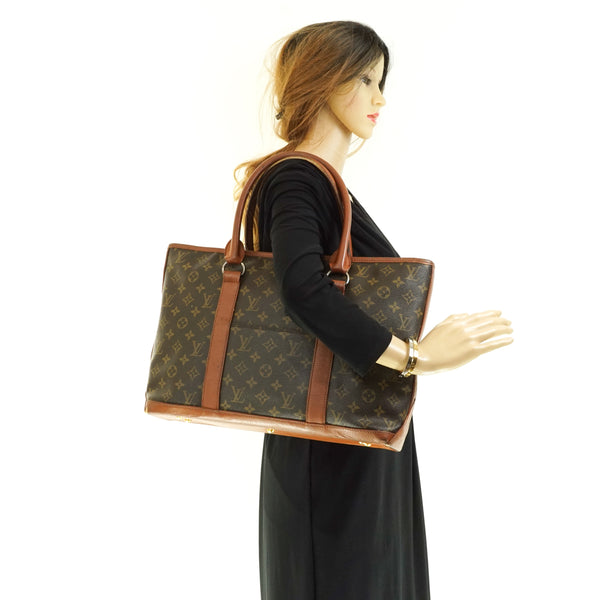 Pre-loved authentic Louis Vuitton Weekend Pm Tote Bag sale at jebwa.