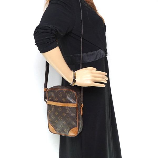 Pre-loved authentic Louis Vuitton Danube Pm Crossbody sale at jebwa.