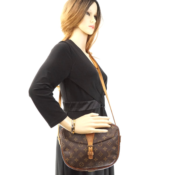 Pre-loved authentic Louis Vuitton Jeunefille Mm sale at jebwa.