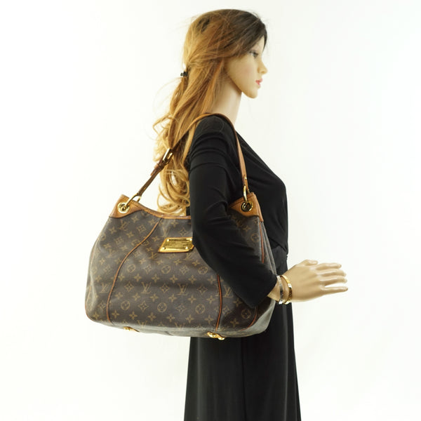 Pre-loved authentic Louis Vuitton Galliera Pm Shoulder sale at jebwa.
