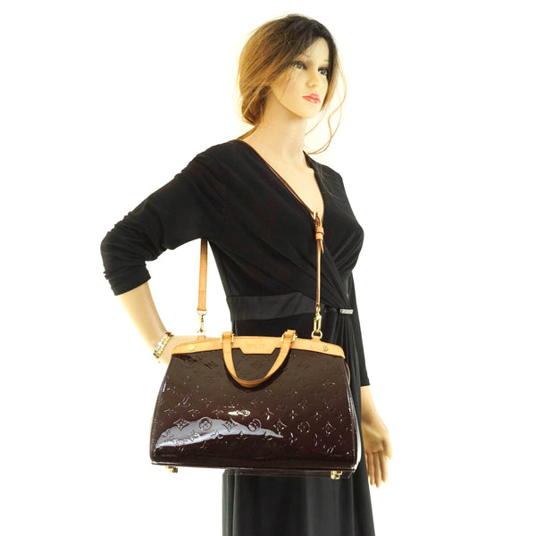 Louis Vuitton Brea Mm Shoulder Bag