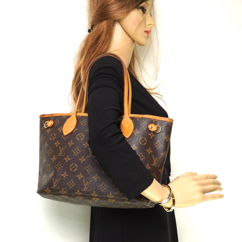 Pre-loved authentic Louis Vuitton Neverfull Pm Tote Bag sale at jebwa.