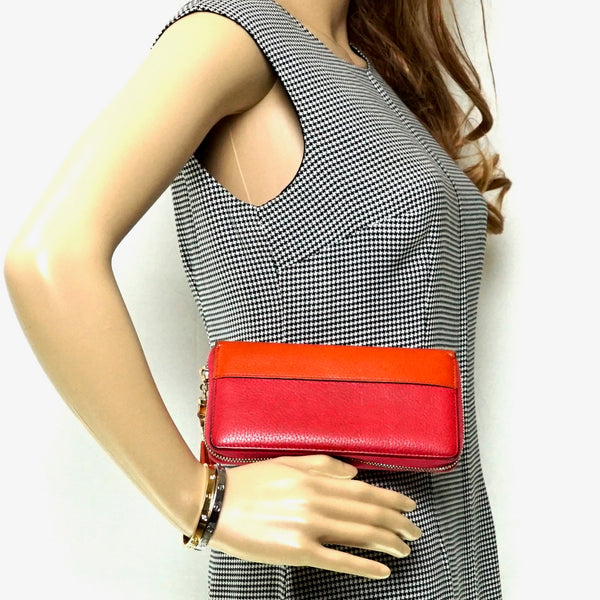 Pre-loved authentic Gucci Long Zipper Leather sale at jebwa