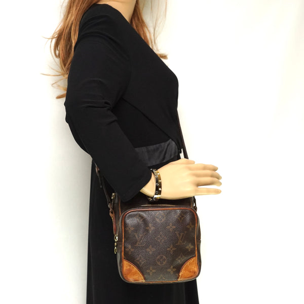 Pre-loved authentic Louis Vuitton Amazon Pm Crossbody sale at jebwa